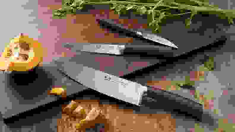 Set of kitchen knives